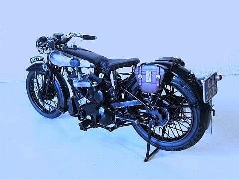 タケさん専用 MINICHAMPS 1/12 ブラフ シューペリア SS100