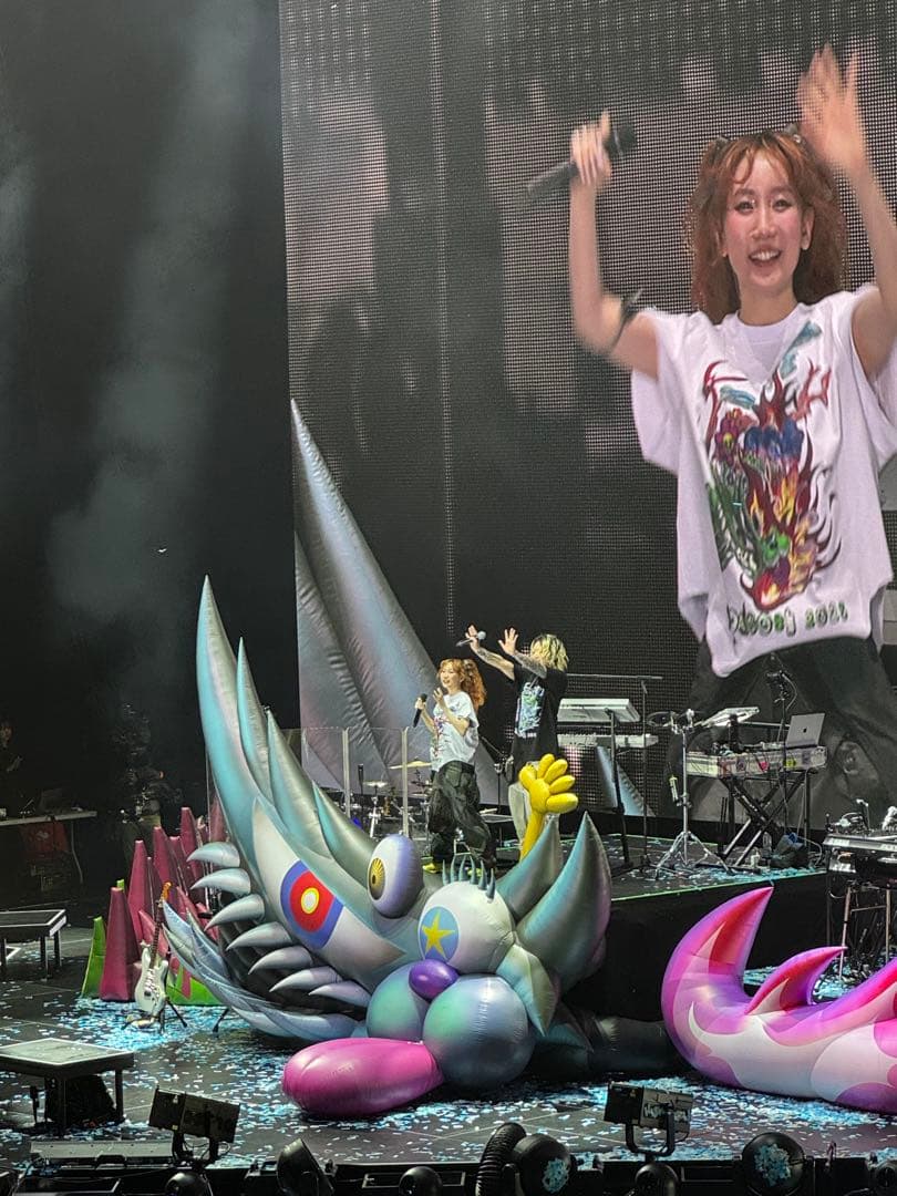 レア ロンドン限定完売品 YOASOBIドラゴンTシャツ サイズM 黒