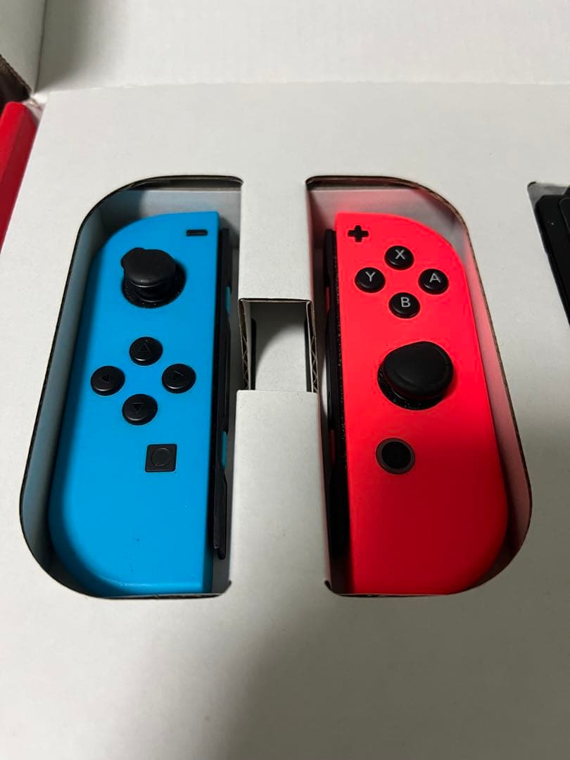 Nintendo Switch 本体(中古) +SDカードなど