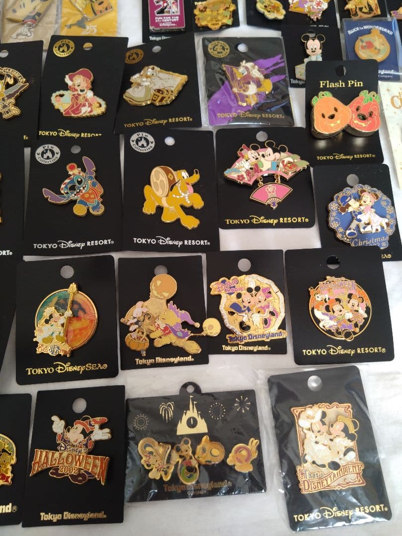 ディズニーピンバッジ 98個 未使用保管品