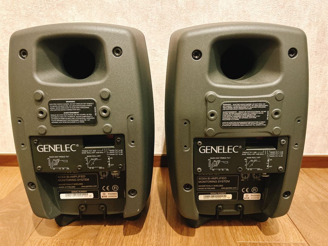 【訳あり】GENELEC 8030A スタジオモニタースピーカー 2台セット