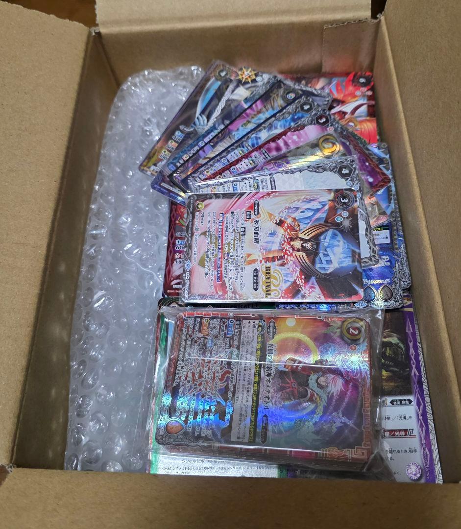 バトスピ　2000枚以上まとめ売り　オメテオトル　デッキパーツ付き バトスピ 2000枚以上まとめ売り オメテオトル デッキパーツ付き バトル