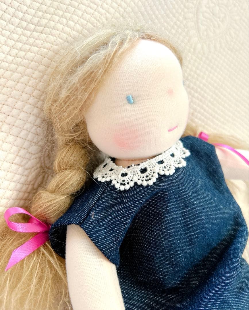 ウォルドルフ人形 カチューシャの女の子