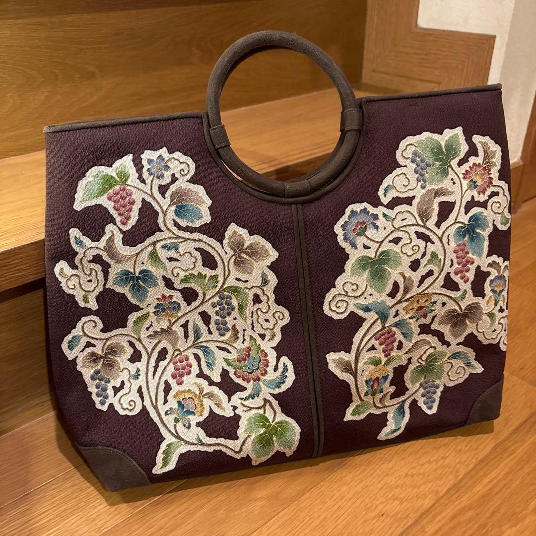 ひめs2‼️最終価格‼️美品‼️OKAJIMA 花柄刺繍 和装用バッグ