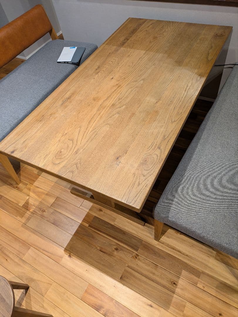 クラッシュゲート ダイニングテーブル