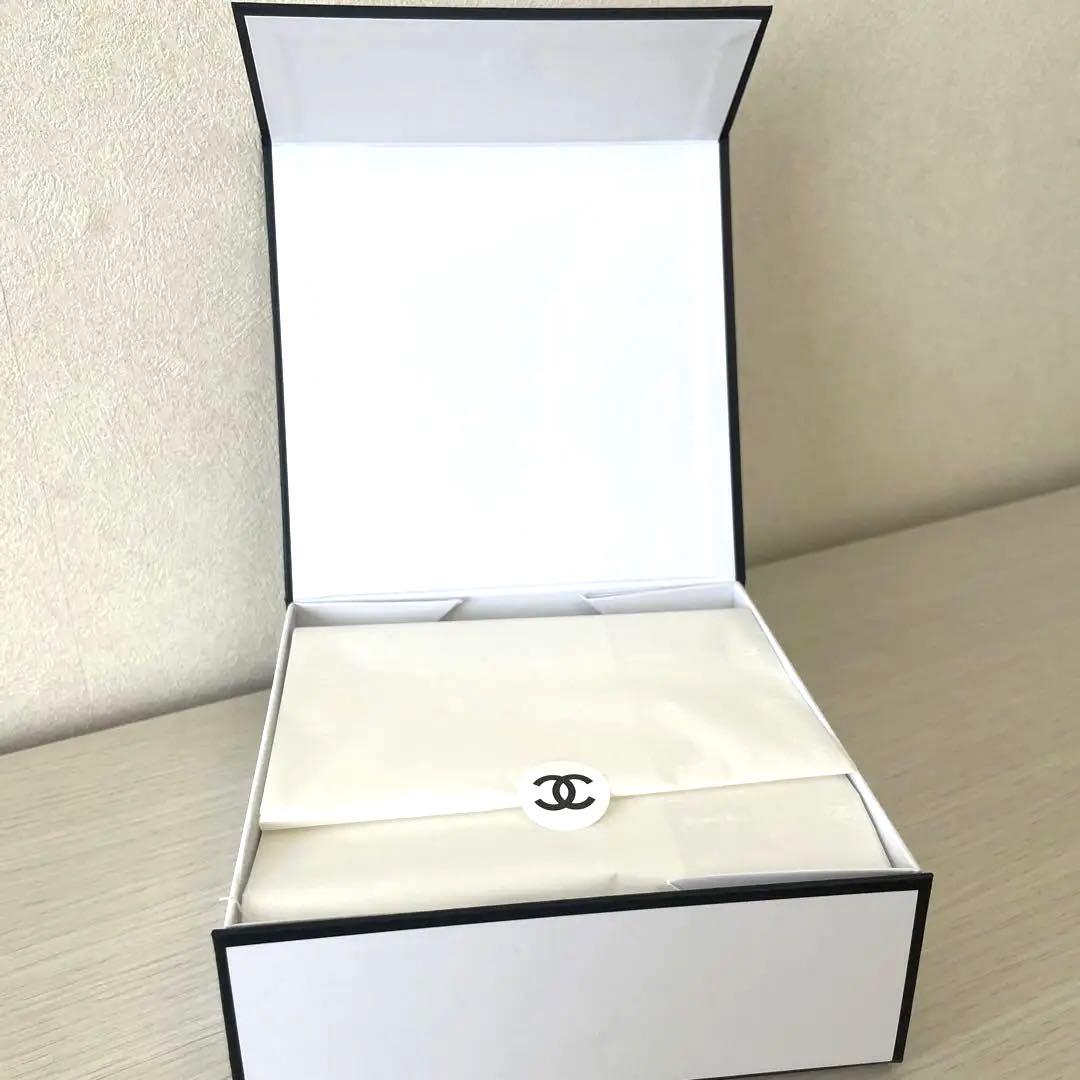 CHANELシャネルプレゼント梱包ギフトボックス空箱 - メルカリ