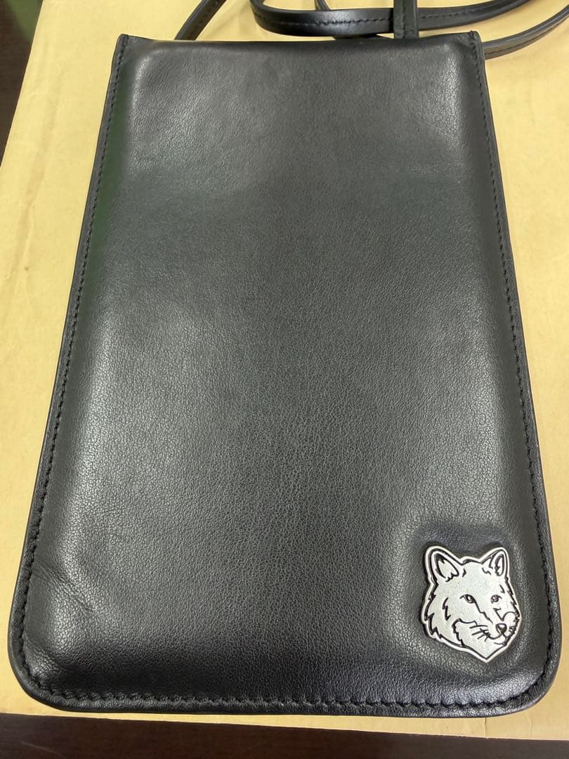 MAISON KITSUNÉ ブラック ショルダーバッグ