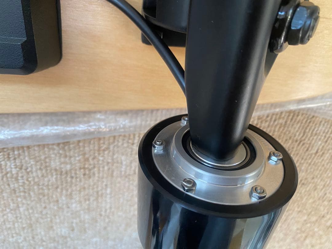 Denska 電動スケボー 木製デッキ ブラックホイール