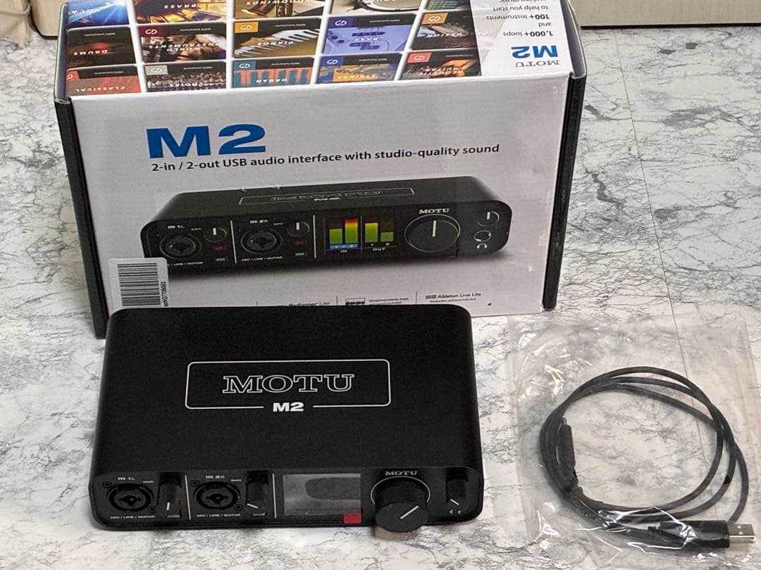 MOTU M2 2-in/2-out USBオーディオインターフェイス - メルカリ