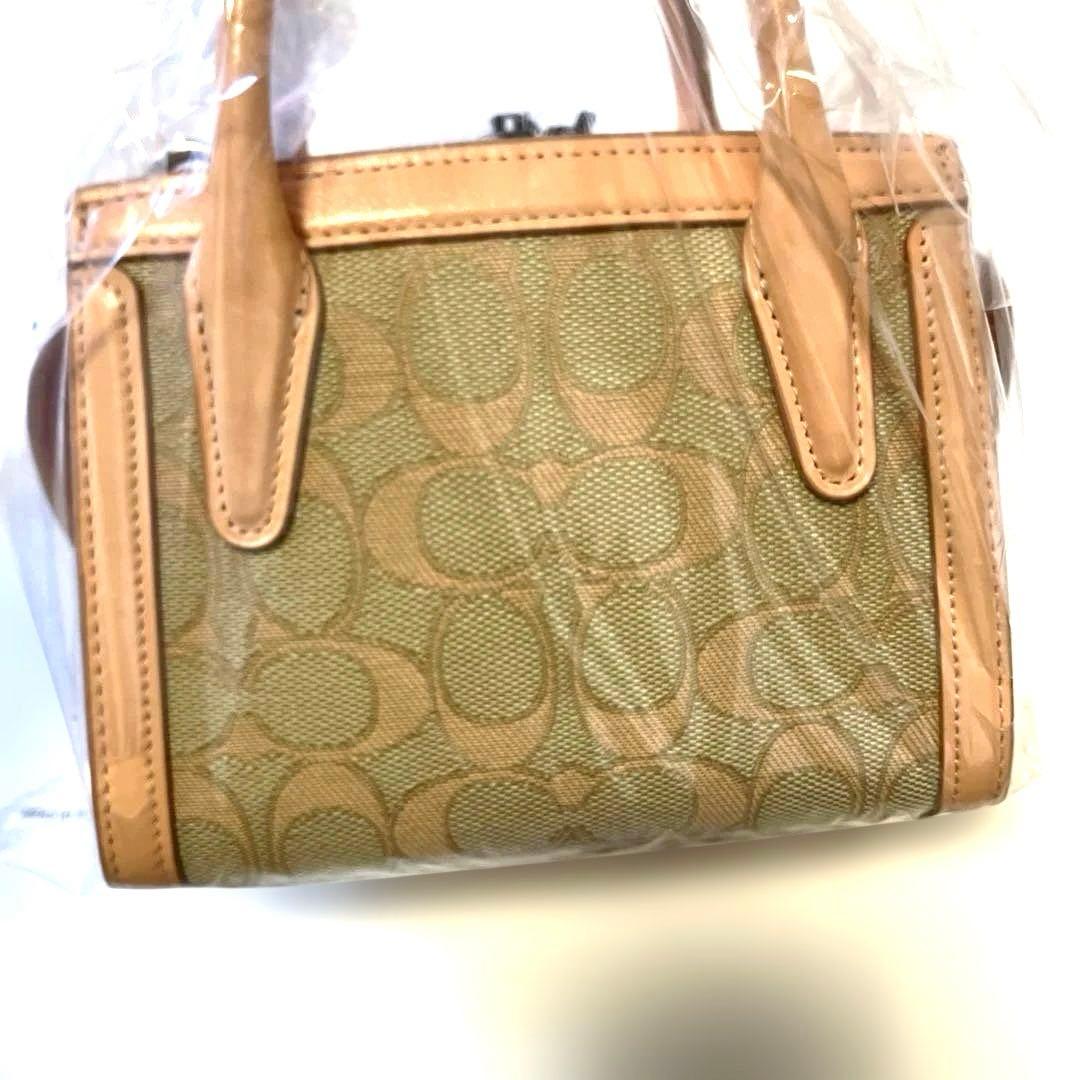 COACH サーモンピンク ハンドバッグ