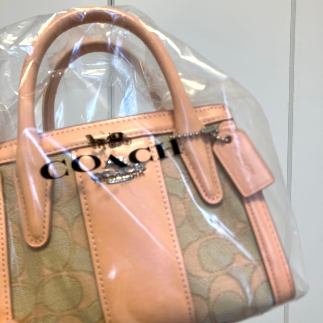 COACH サーモンピンク ハンドバッグ