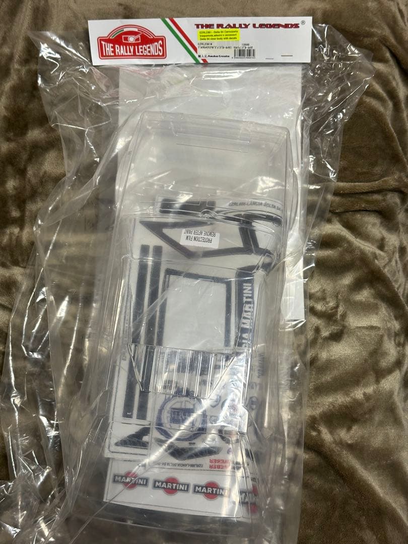 ランチア デルタ S4 1/10 ボディ（マルティニデカール・パーツセット）