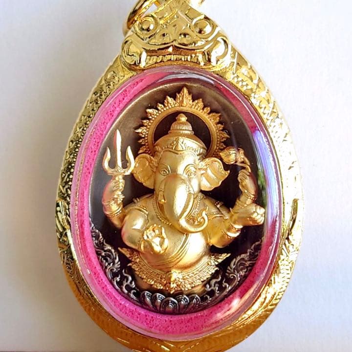 プラクルアン神聖ガネーシャ様虹バージョン微小金枠限定ボックス付幸運金運