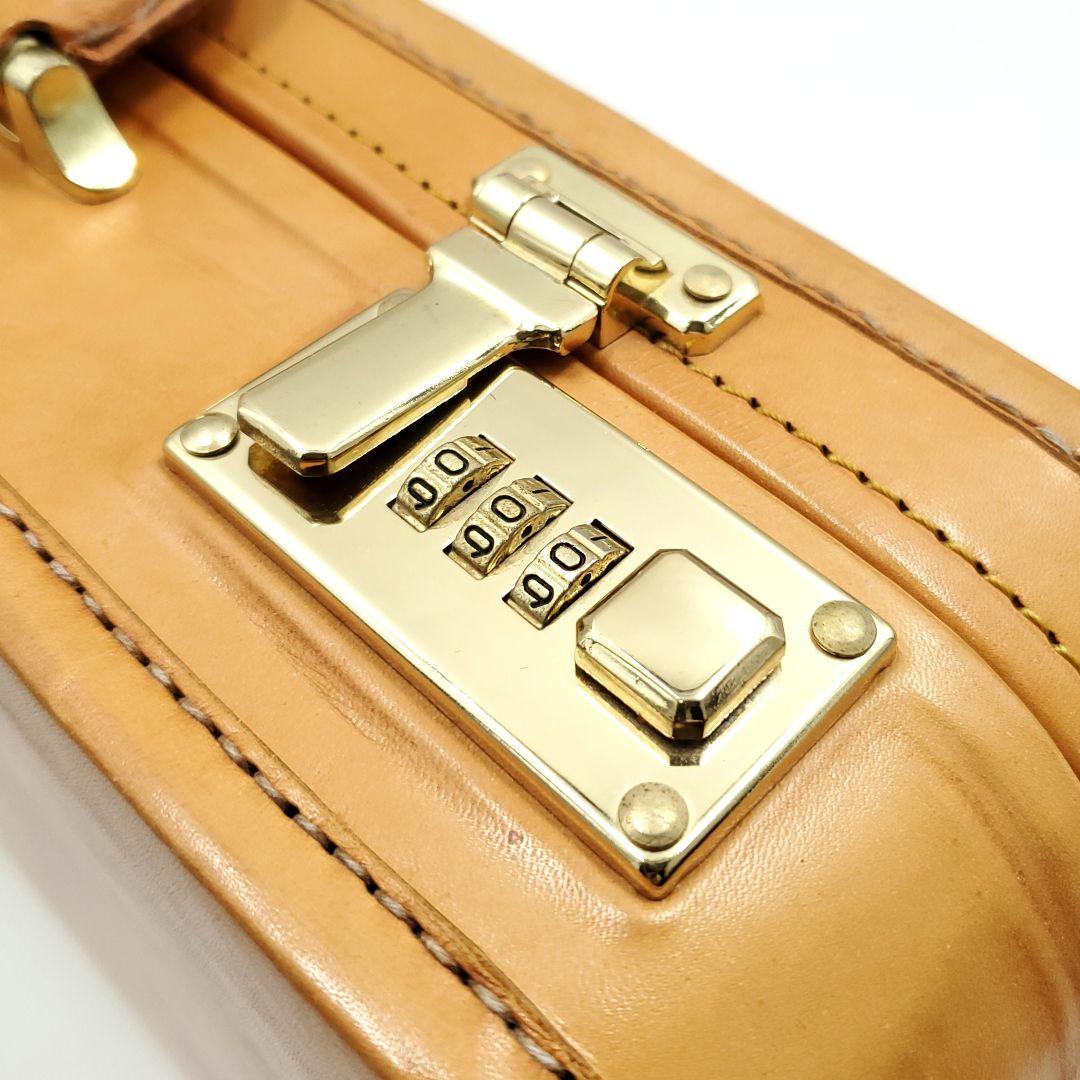 ヌメ革◆福岡 LEAVES◆牛本革レザートランク鍵付きショルダー付き 1066