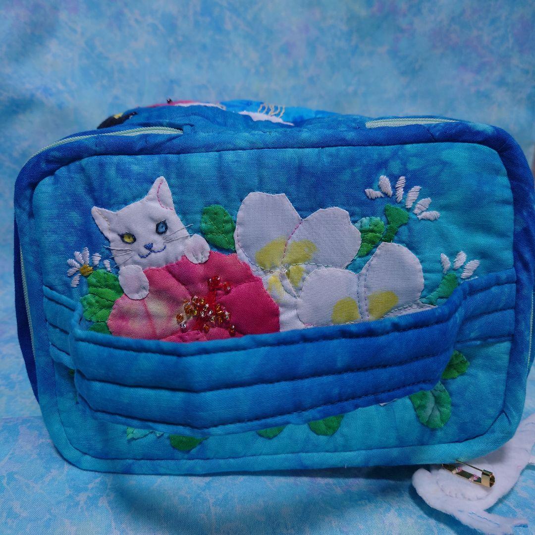 ハワイアンキルトのバニティポーチ