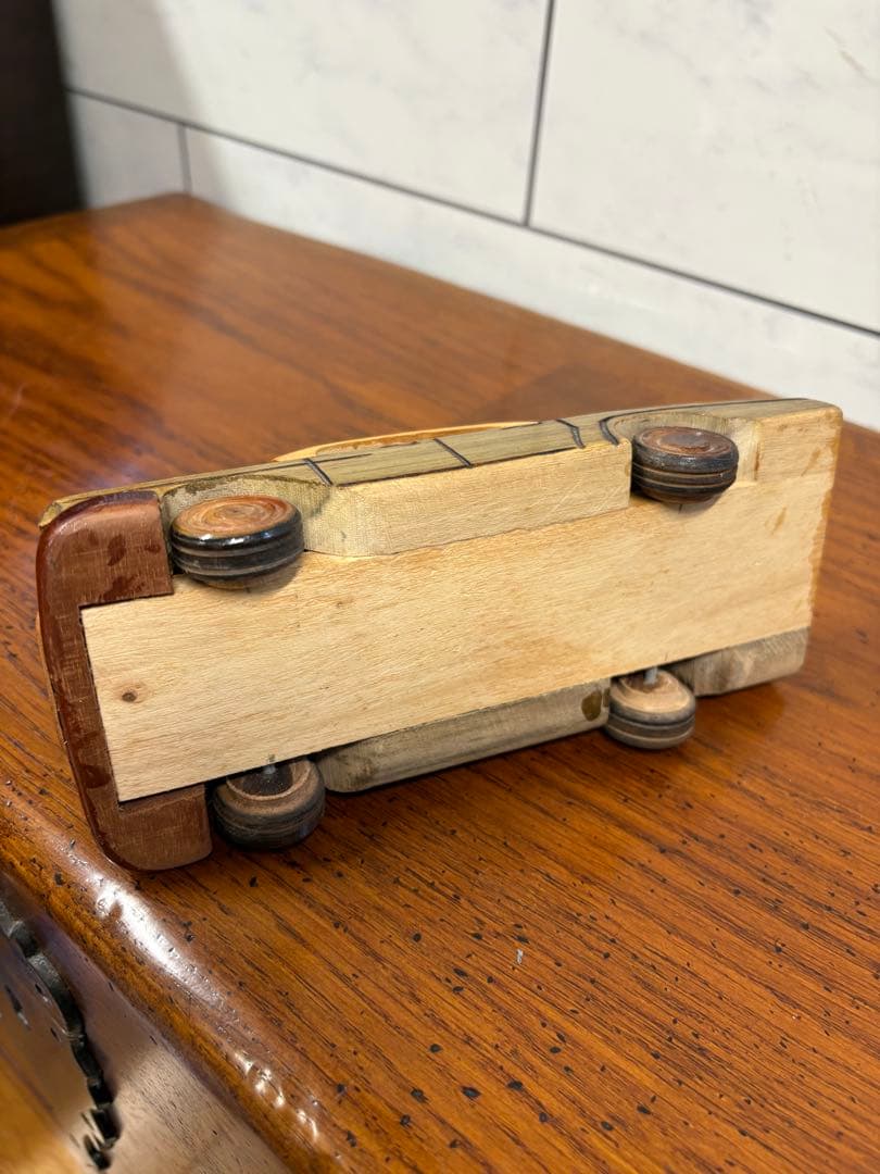 木製ミニカーキャデラック モチーフ（Cuba Handmade Wood Car