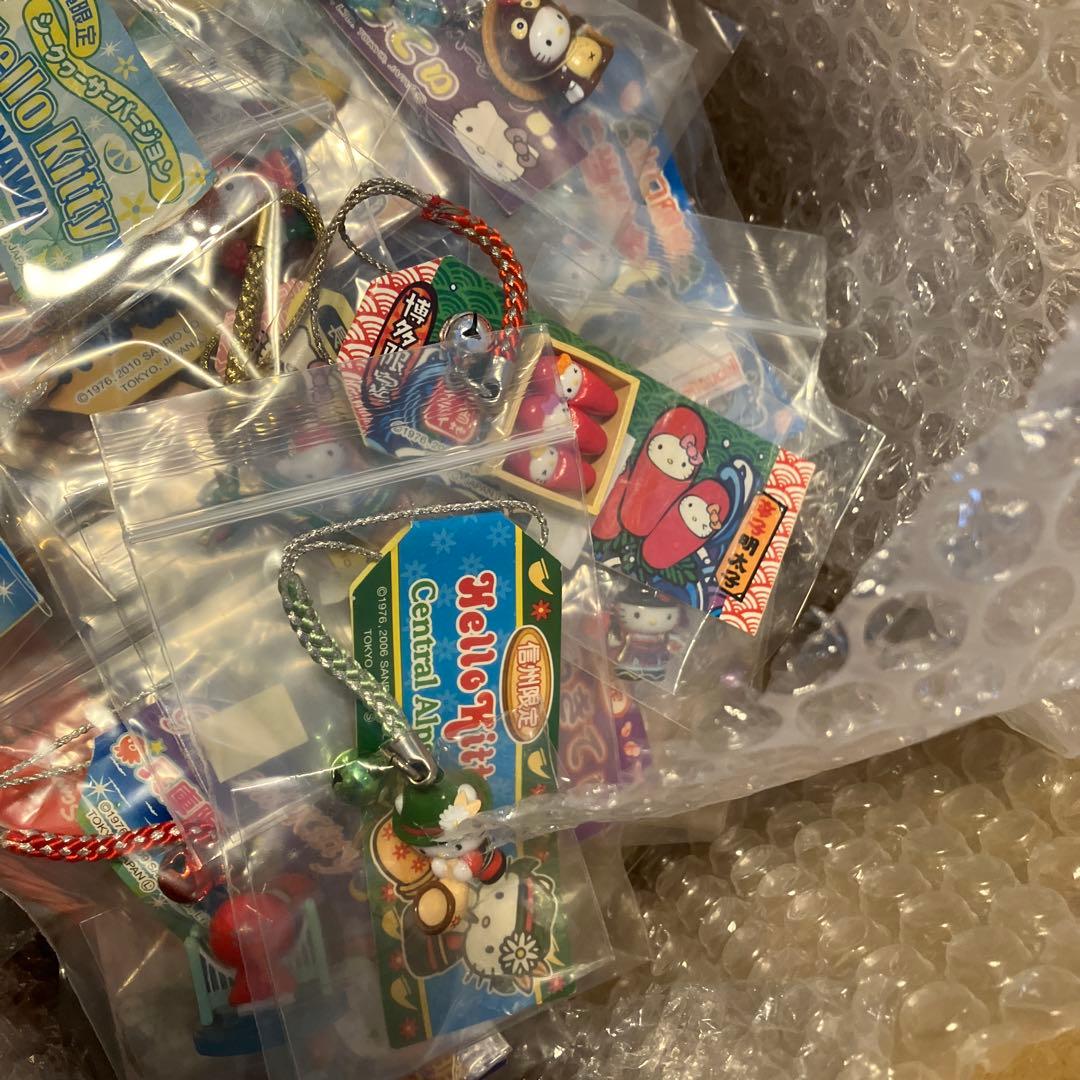 ハローキティ ご当地キティ　根付け　キーホルダー　レア　希少