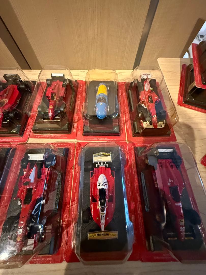※ともきち歴代フェラーリコレクション 1/43 スケール　30個セット