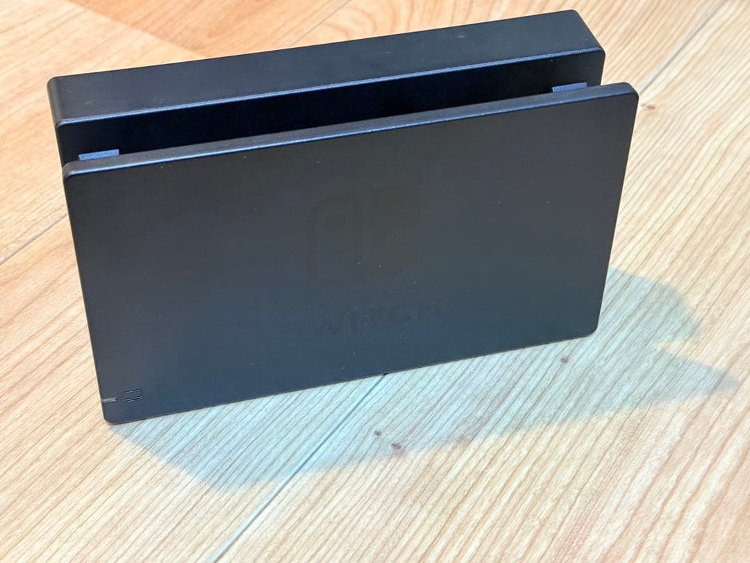 【美品】Nintendo Switch 本体(おまけ付き)