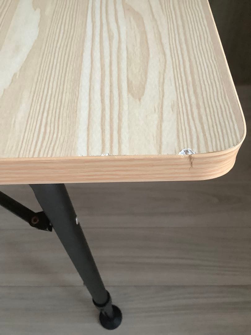 折りたたみ木製テーブル