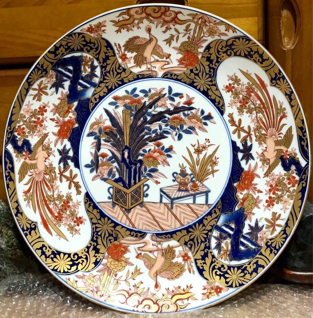 弥左衛門 古伊万里有田焼 金彩 鳳凰 鶴 飾り皿 壁掛け穴有り 特大皿 鑑賞陶器 弥左衛門 古伊万里有田焼 金彩 鳳凰 鶴 飾り皿 壁掛け穴有り 特大皿 鑑賞