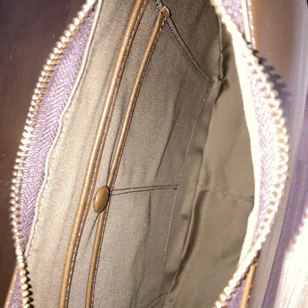 【未使用品】キタムラ　セミショルダーバッグ　チョコ