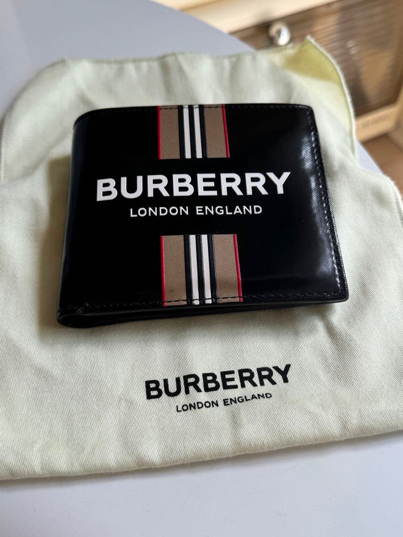 BURBERRY ストライプ 二つ折り財布