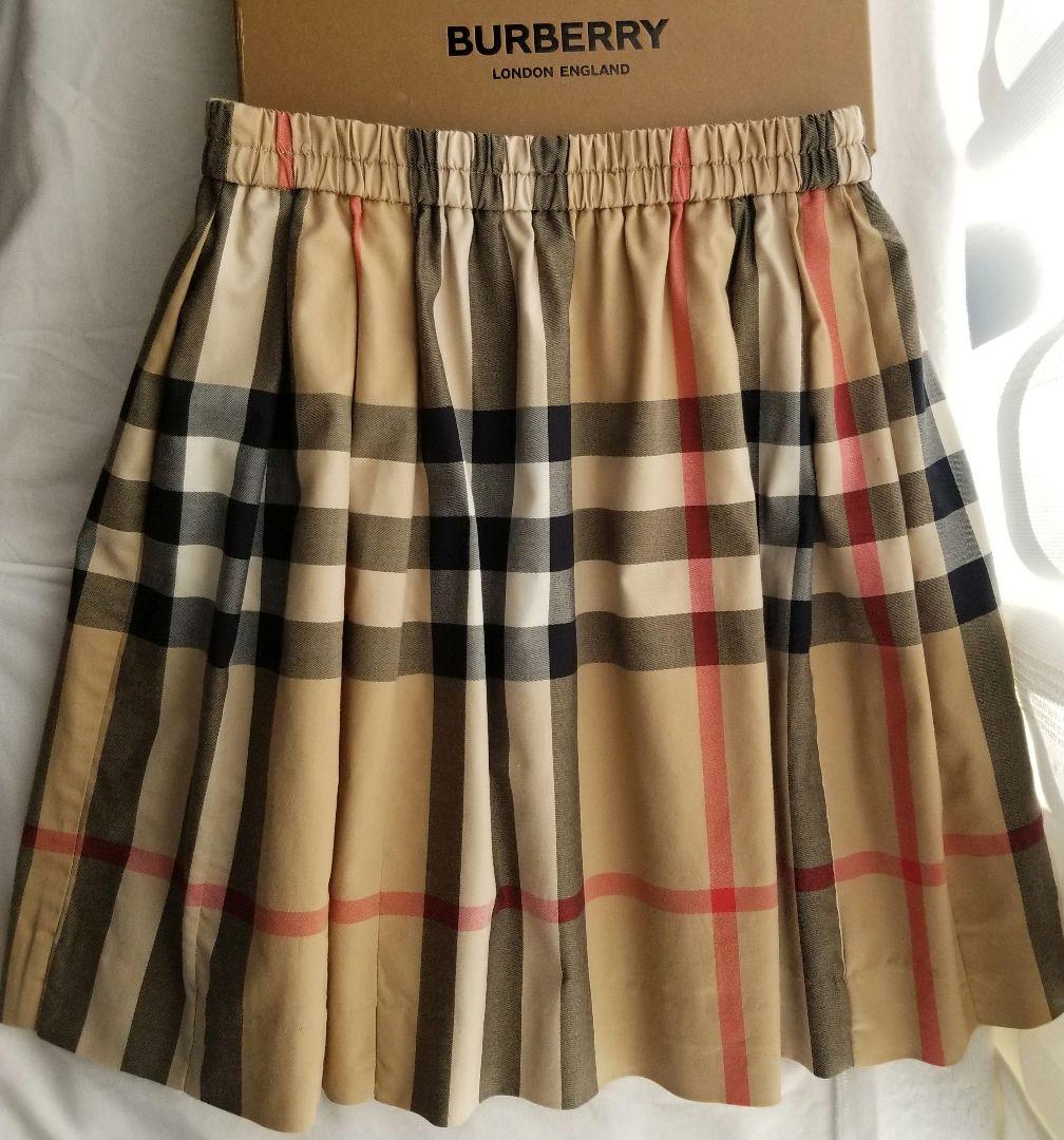 バーバリーキッズスカート 未使用近 美品 ノバチェック ベージュ140前後
