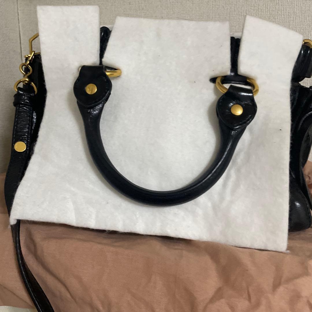 miu miu 黒 レザー ショルダーバッグ