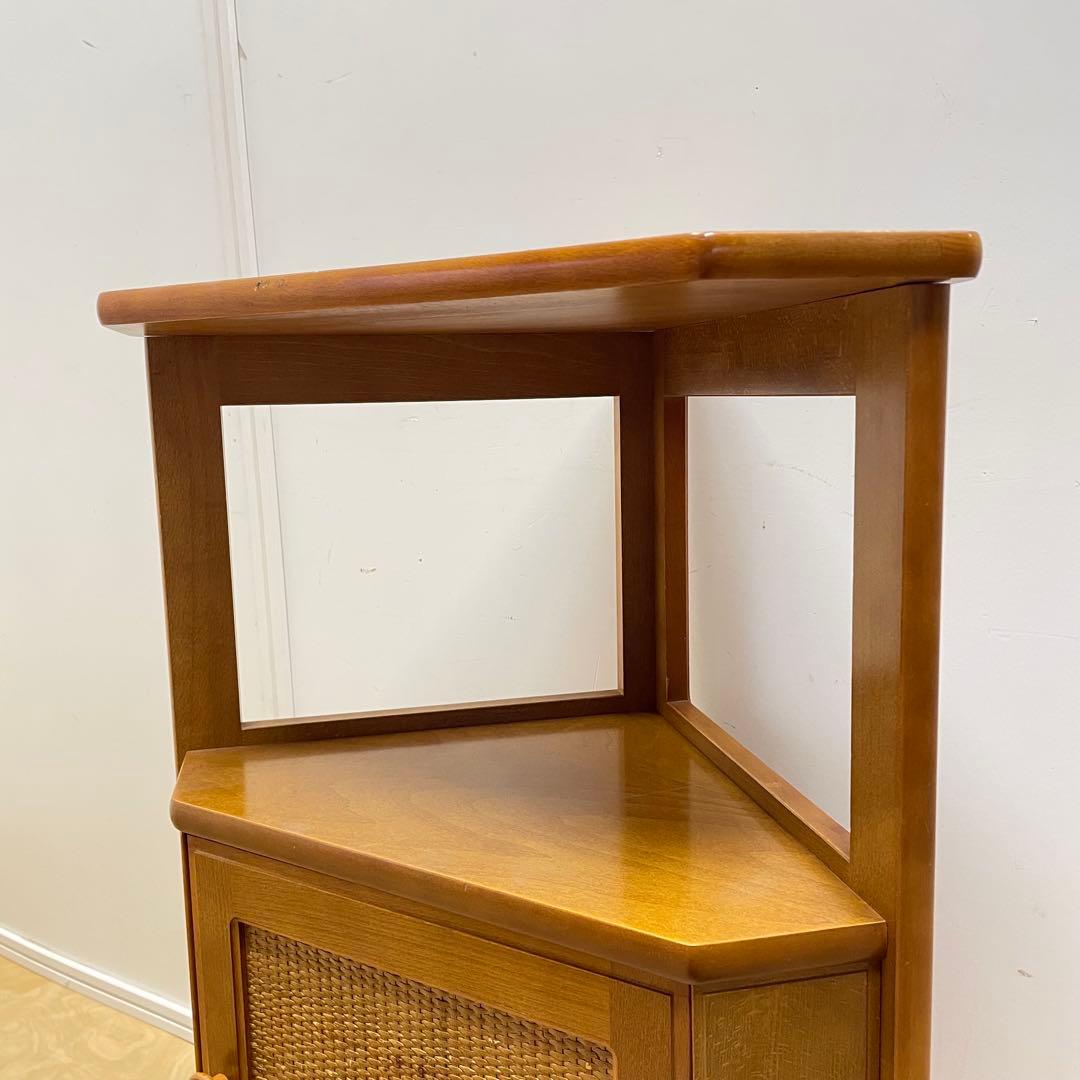カリモク 三角コーナー ラック 棚 キャビネット 電話台 ビンテージ 籐
