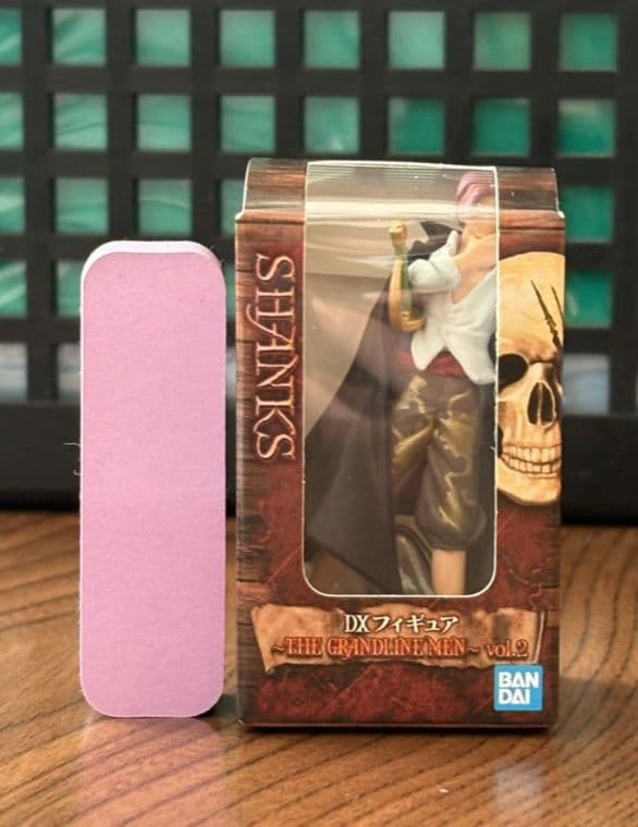 バンダイ DXフィギュア シャンクス - メルカリ