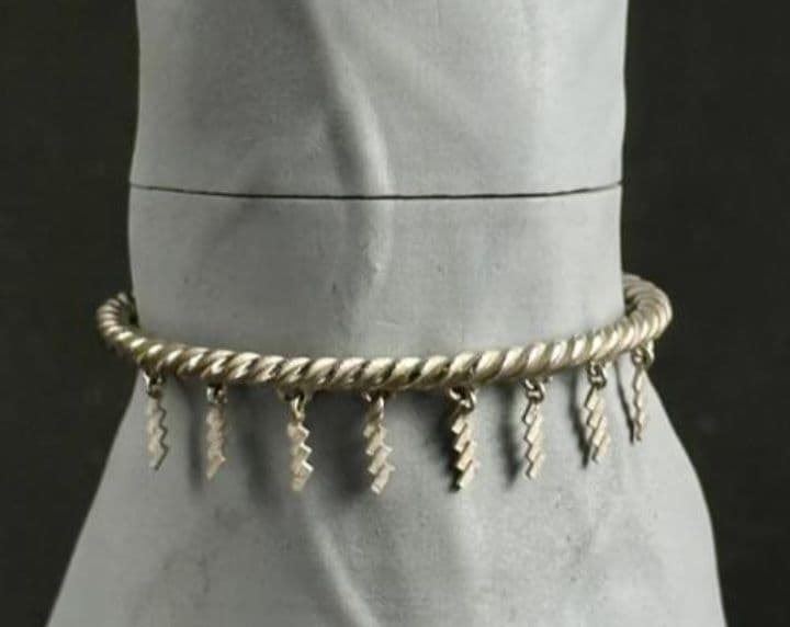 淺野屋健一のシルバーアクセサリー。しめ縄 紙垂。 - メルカリ