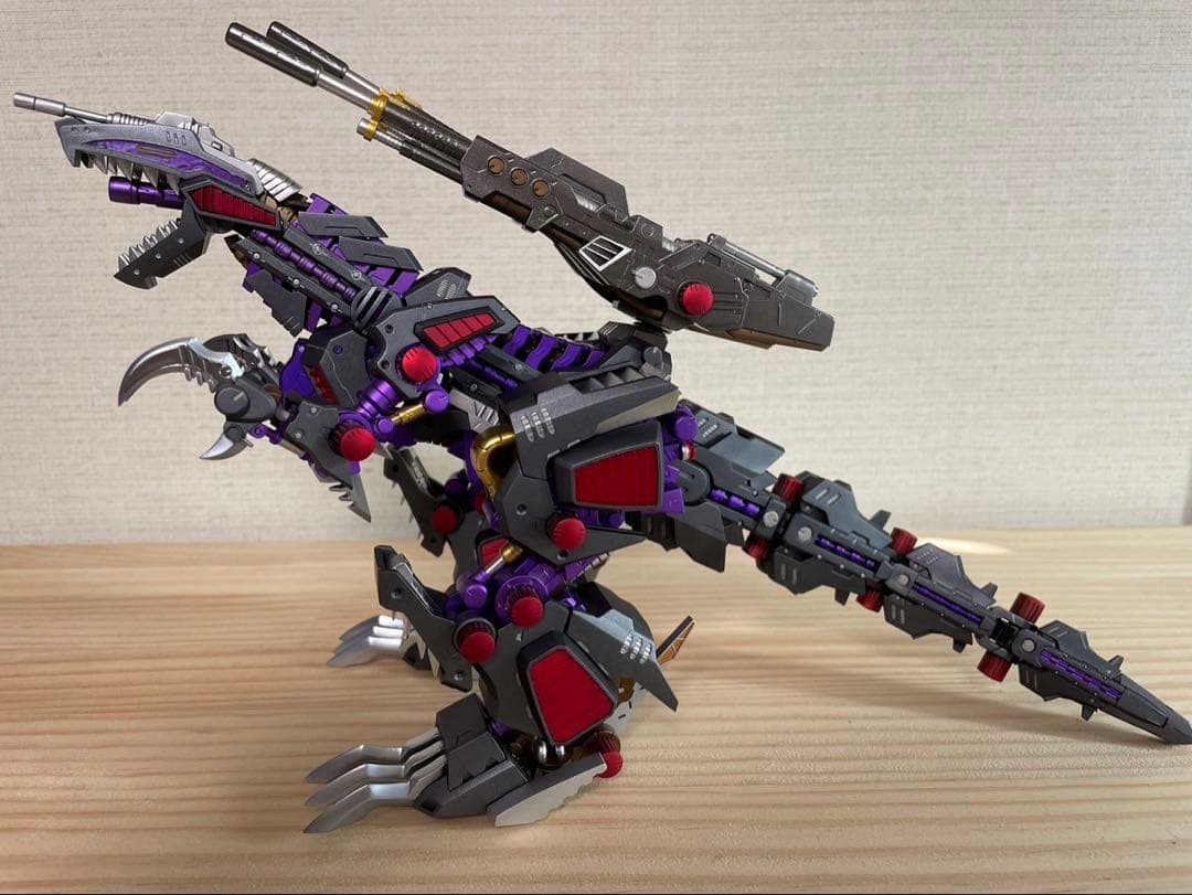 ジェノザウラー リパッケージ 塗装済完成品 HMM ゾイド - メルカリ