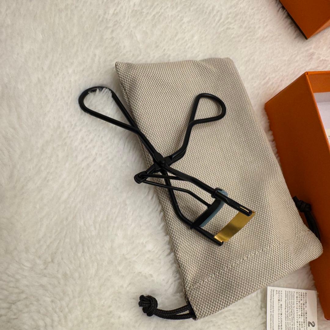 HERMES ビューラー