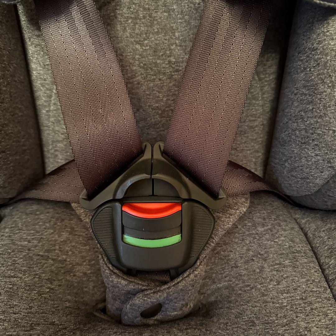 アップリカ クルリラ プラス ISOFIX 回転式 新生児対応 チャイルドシート