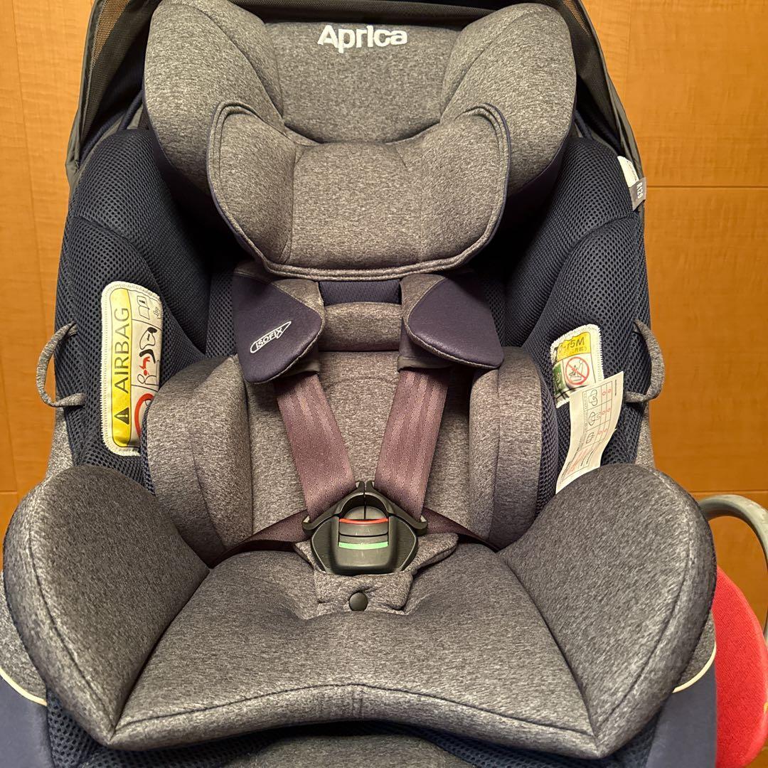 アップリカ クルリラ プラス ISOFIX 回転式 新生児対応 チャイルドシート