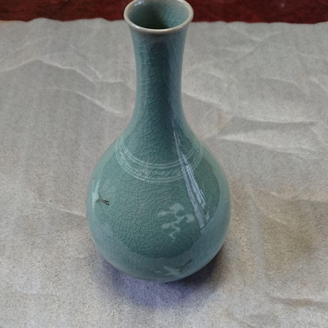 朝鮮・高麗青磁・韓国人間文化財・ 柳海剛作高麗製磁雲鶴模様象嵌一輪挿し・未使用品