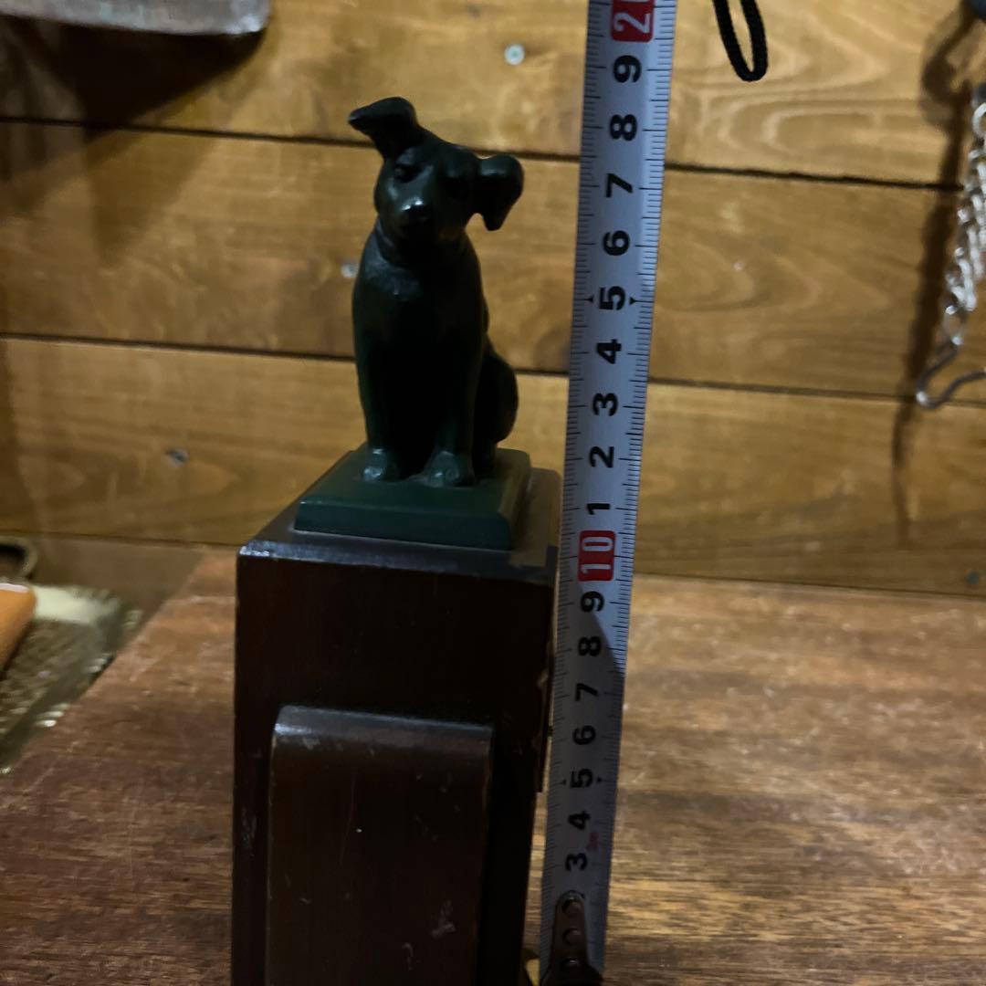 ヴィンテージブロンズ犬像 木製台座付き Victor - メルカリ