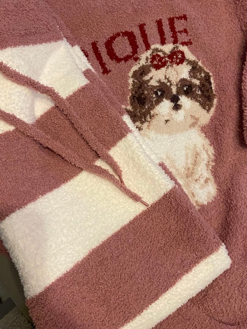 新品！ジェラピケお好きな方に！シーズーのプルオーバーふわもこ上下セットホワイト