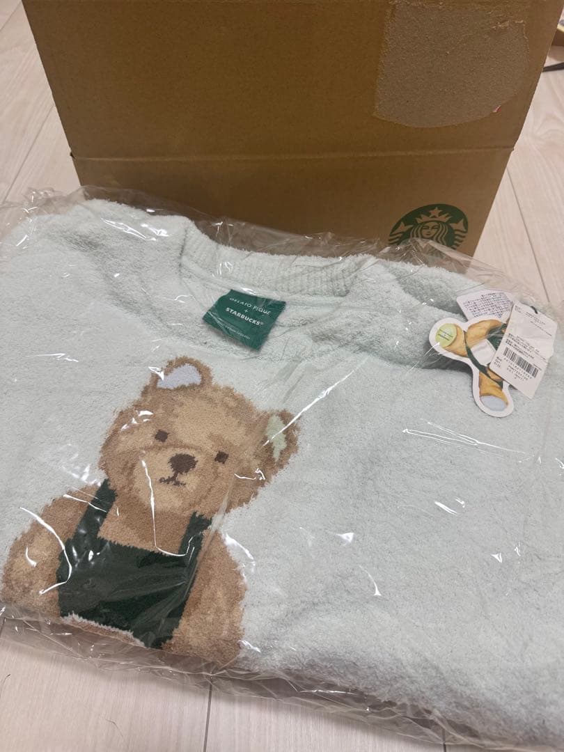 完売品！スタバ✖︎ジェラピケコラボクマ刺繍 フリースルームウェア上下セット