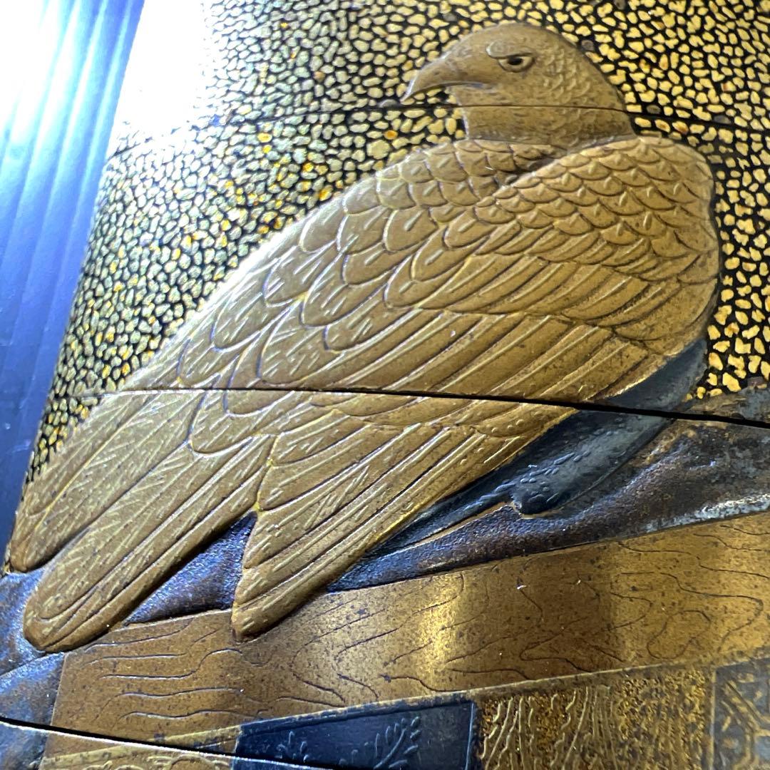 江戸時代 極上盛上鷲内梨地 五段大振印籠 極上獅子根付 東Y7-0812