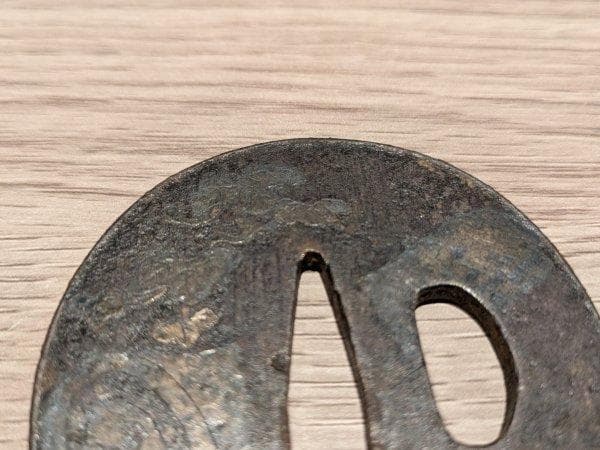 鉄鍔 三つ巴 家紋 金象嵌 金彩 刀装具 時代物 レトロ アンティーク