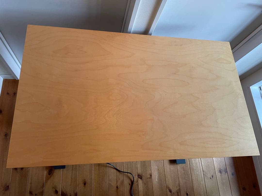 BORDERLESS FeEL 電動スタンディングデスク