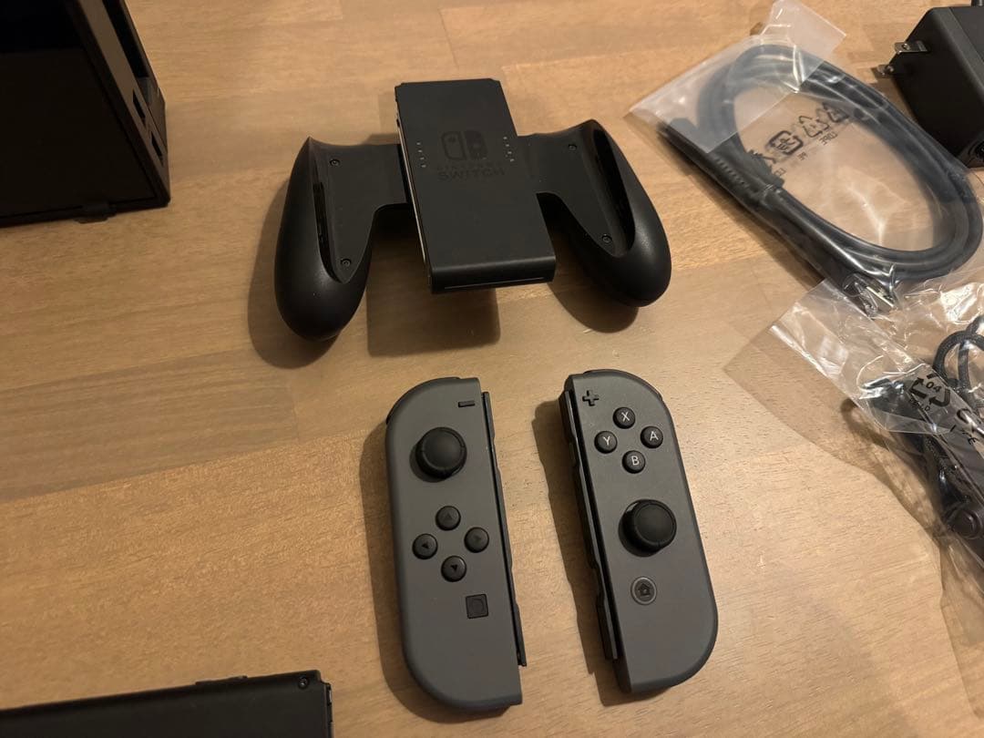 Nintendo Switch 2024年12月購入 グレー