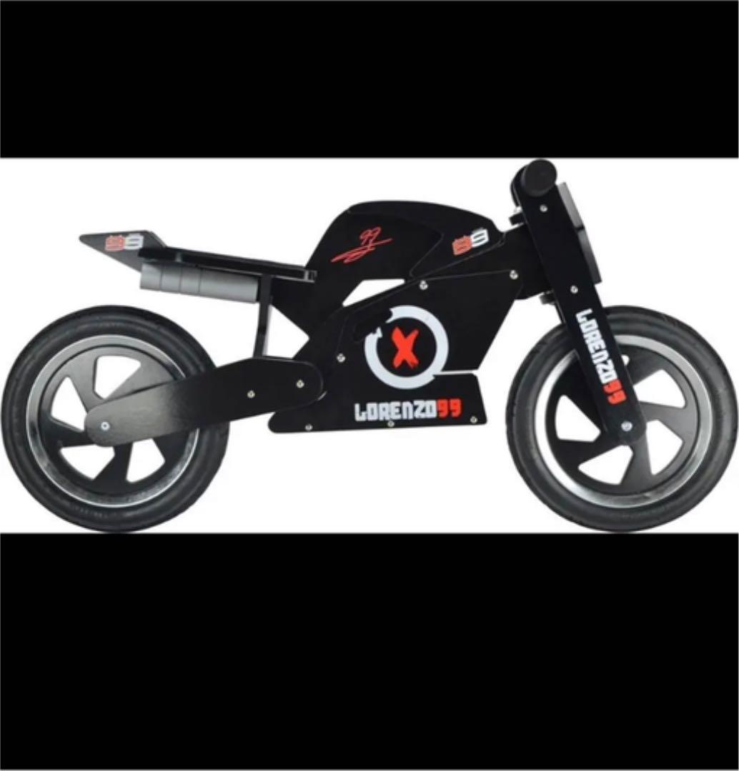 クリスマスプレゼント　バランスバイク　インテリア