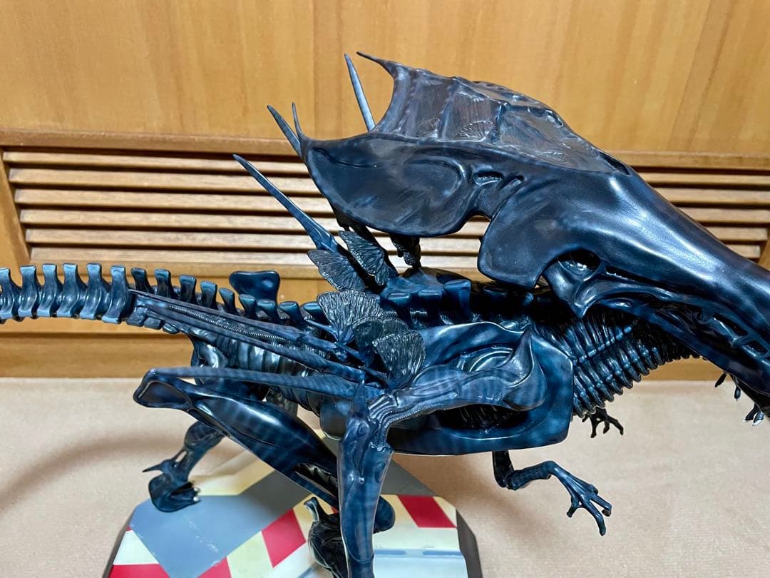 【限定1000体】サイドショウ クイーン・エイリアン ジオラマ