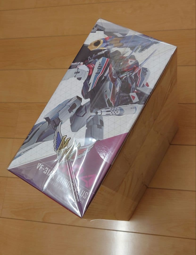 DX超合金　劇場版 VF-31AX カイロスプラス（ミラージュ機）