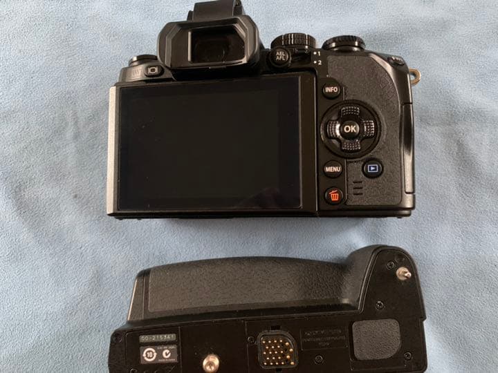 中古・美品】OLYMPUS OM-D E-M1 MarkII オーナーズ本 Amazon.co.jp