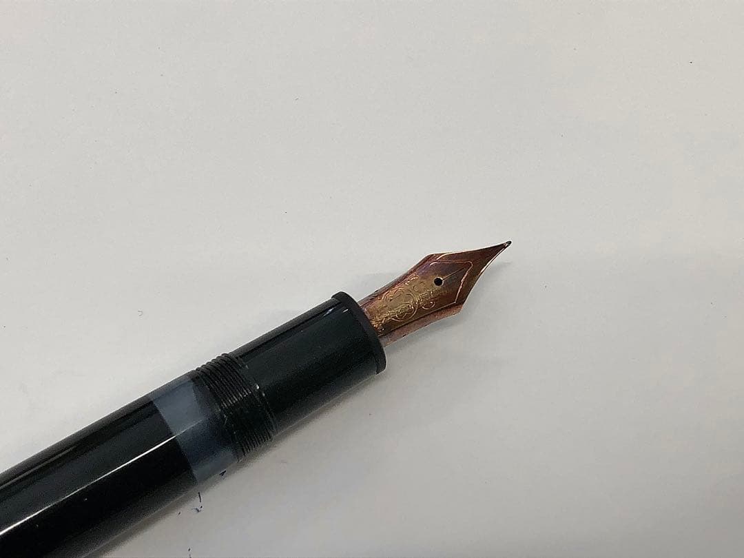 筆記未確認 万年筆 PILOT GRANDEE ペン先刻印あり 18K-750 PILOT