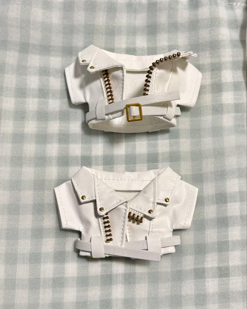 12cm ぬい服 レザージャケット 黒白 2点セットずつ(合計4つ)
